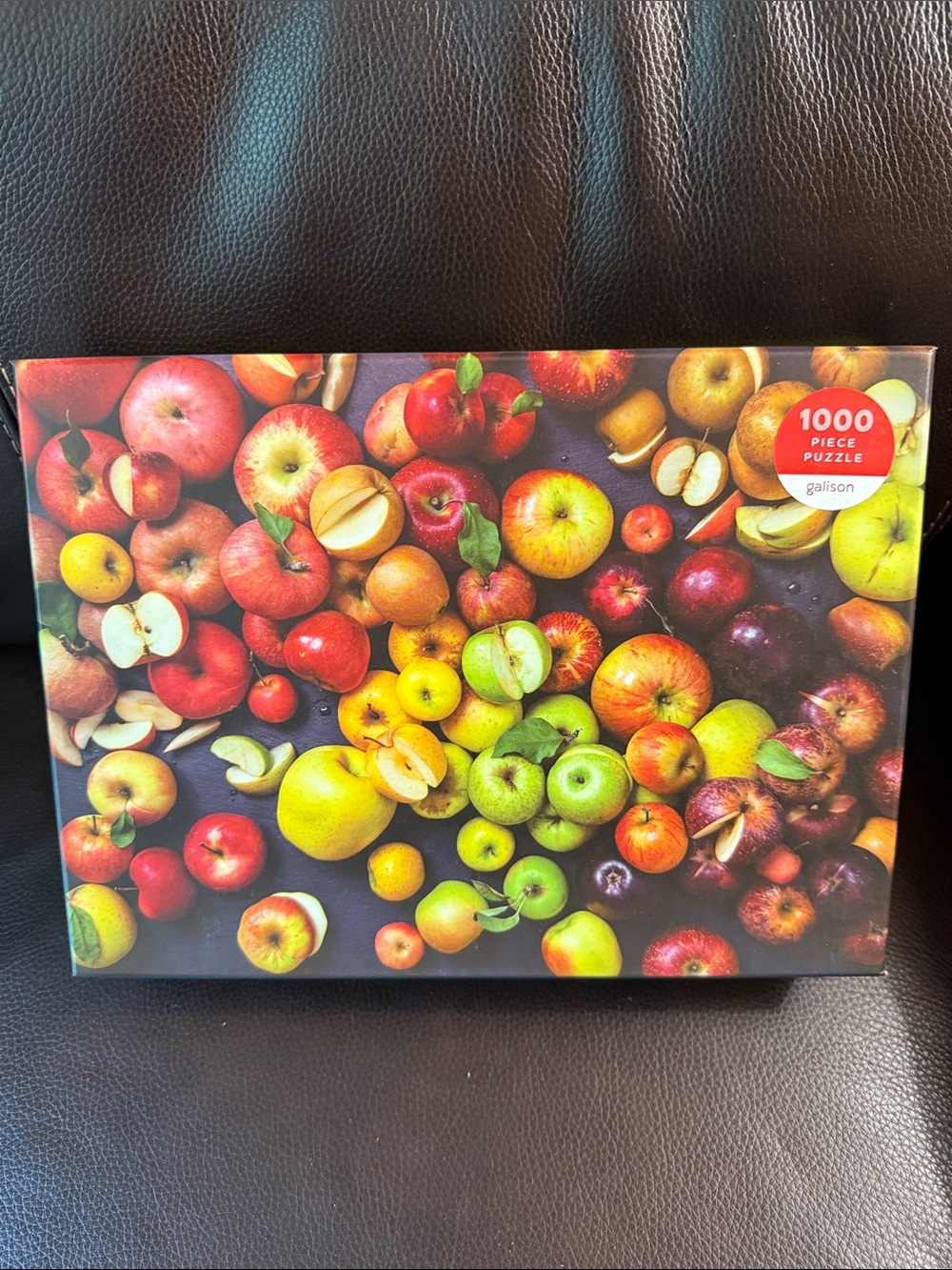 Galison Heirloom Apples. 1000 pieces